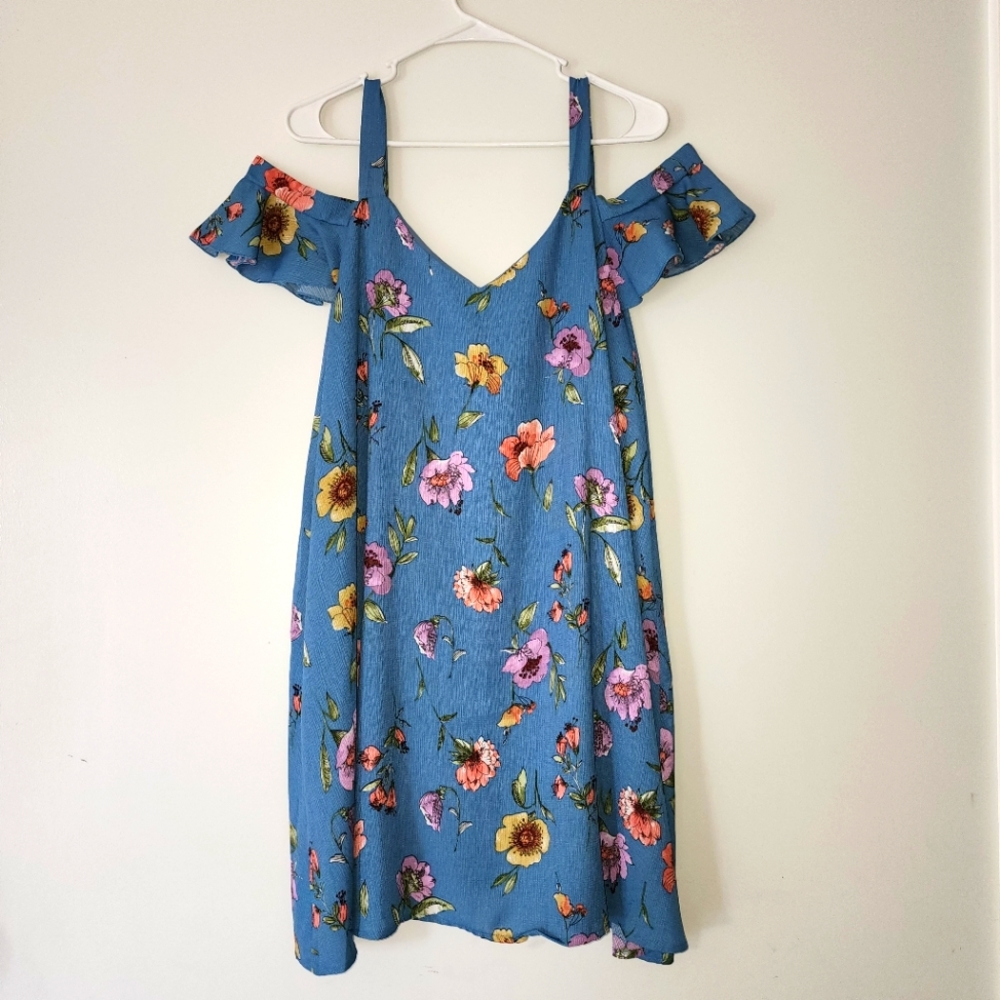 Cold shoulder floral dress size L